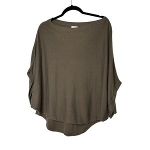 PLANET Luaren G One Size boatneck Poncho Tunic Sweater top Relaxed Short Sleeve
